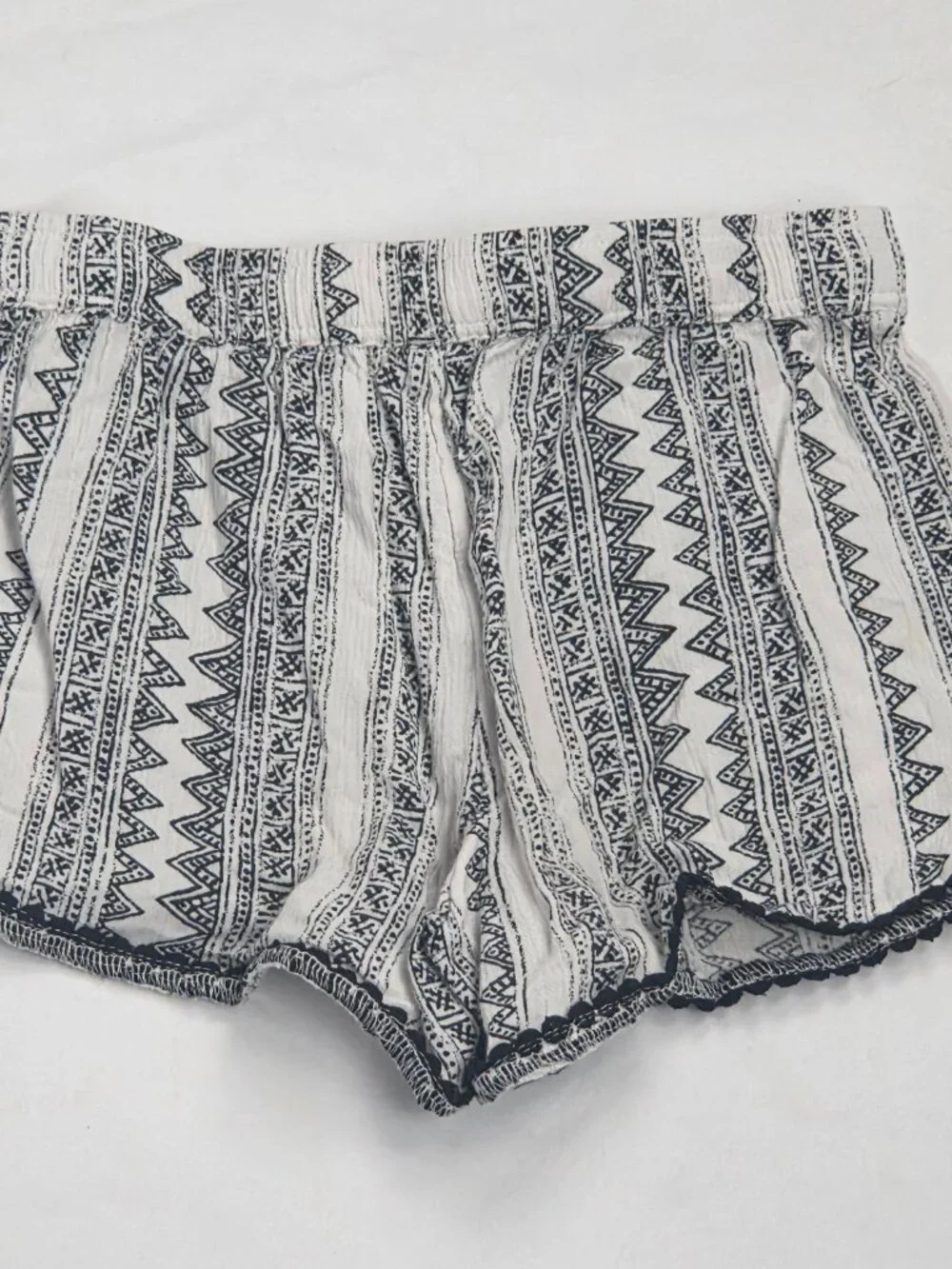 Girls Black and White Old Navy Shorts Size S